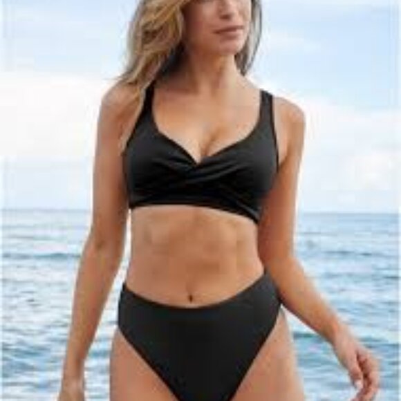 VENUS - Lovely Lift Wrap Bikini Top - NWOT - Picture 1 of 3